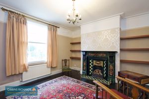 Living Room- click for photo gallery